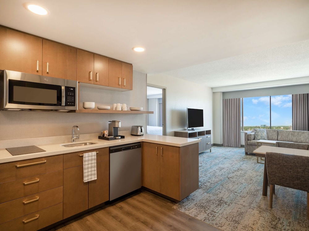 Homewood Suites by Hilton Toledo Downtown - photo 21