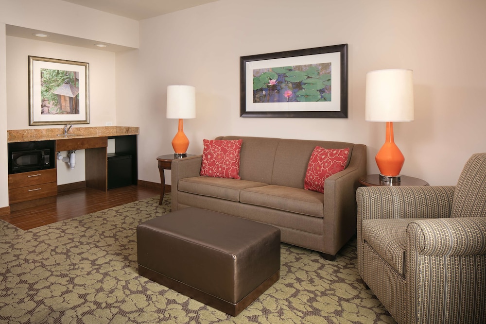 Hilton Garden Inn Bettendorf Quad Cities - photo 25
