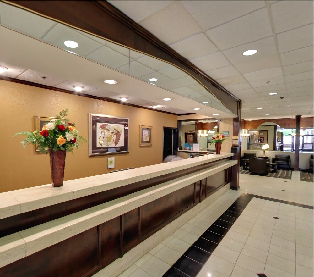 E Hotel Banquet & Conference Center - photo 7