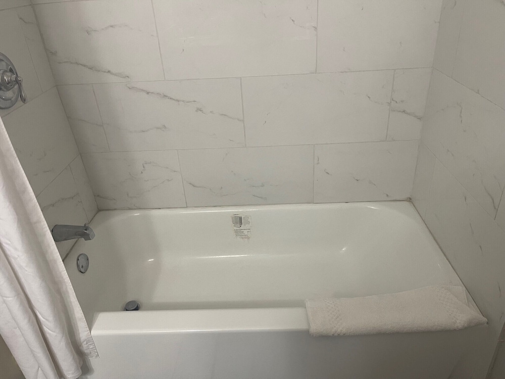 Days Inn by Wyndham Salisbury NC - photo 23