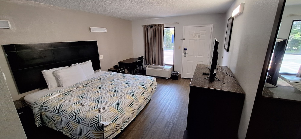 Motel 6 Knoxville TN East - photo 21