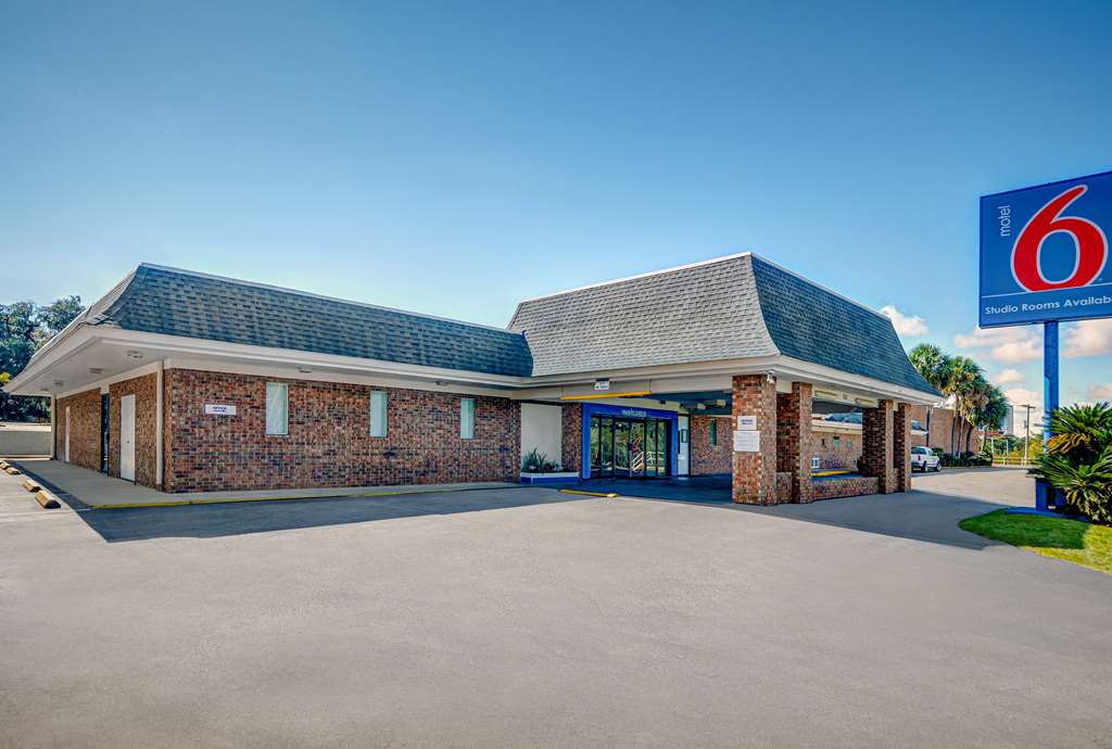 Motel 6 Tallahassee FL Downtown - photo 4