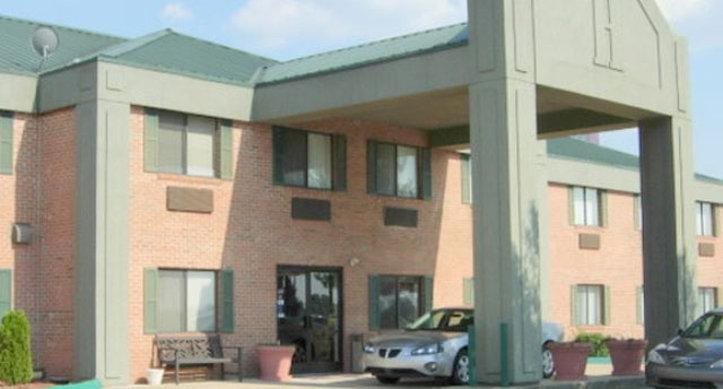 Country Hearth Inn Suites Bowling Green — Bowling Green