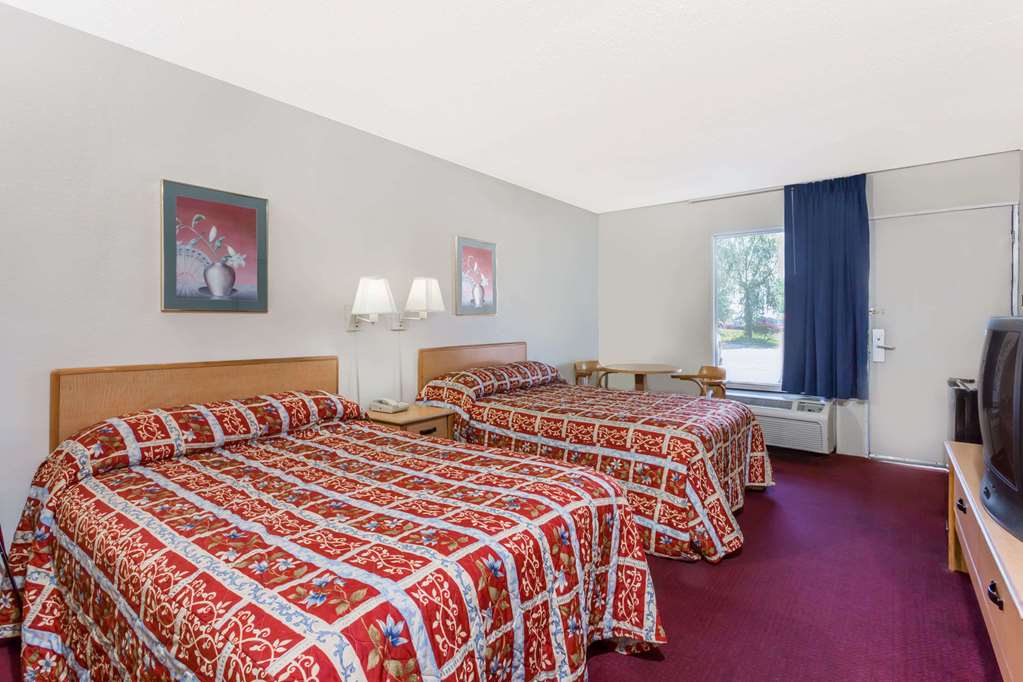 Knights Inn Fredericksburg - photo 12
