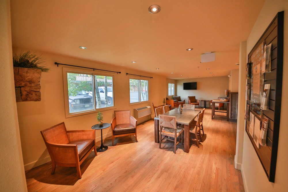 Trailhead Inn - photo 24