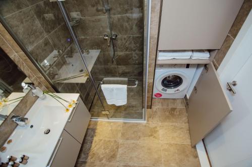 Viva beach Apartments in Alliance palace