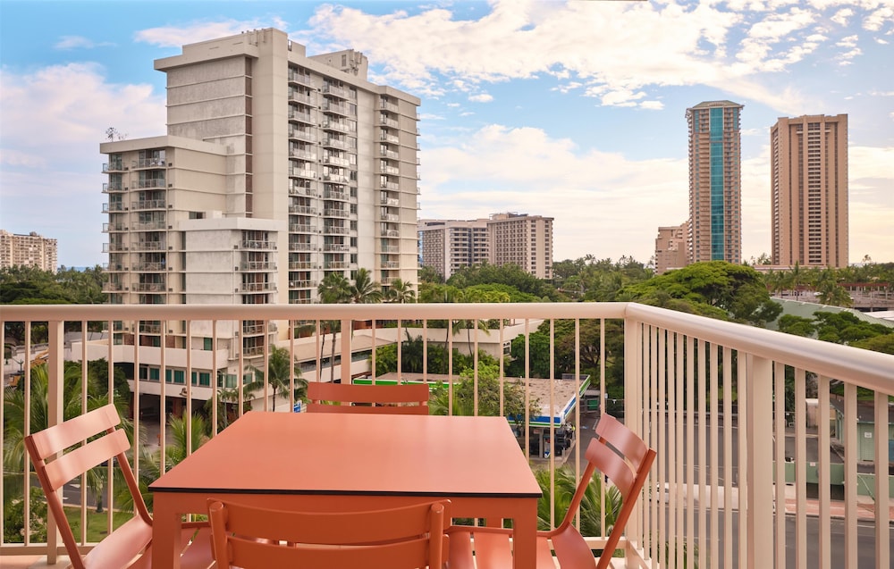 The Ambassador Hotel of Waikiki Tapestry Collection by Hilton - photo 16