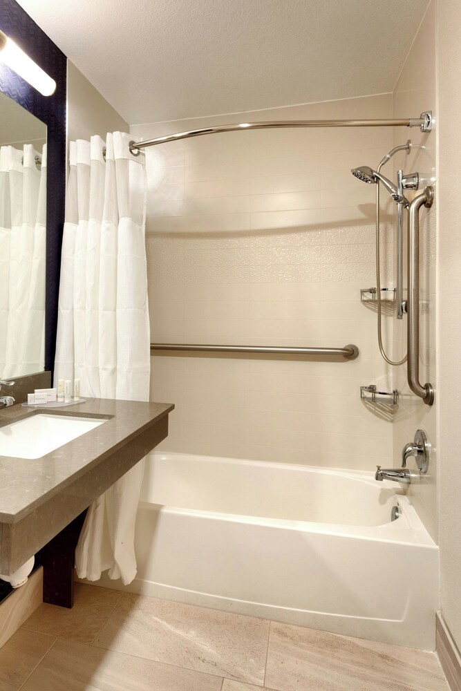 Fairfield Inn and Suites by Marriott Sierra Vista - photo 17