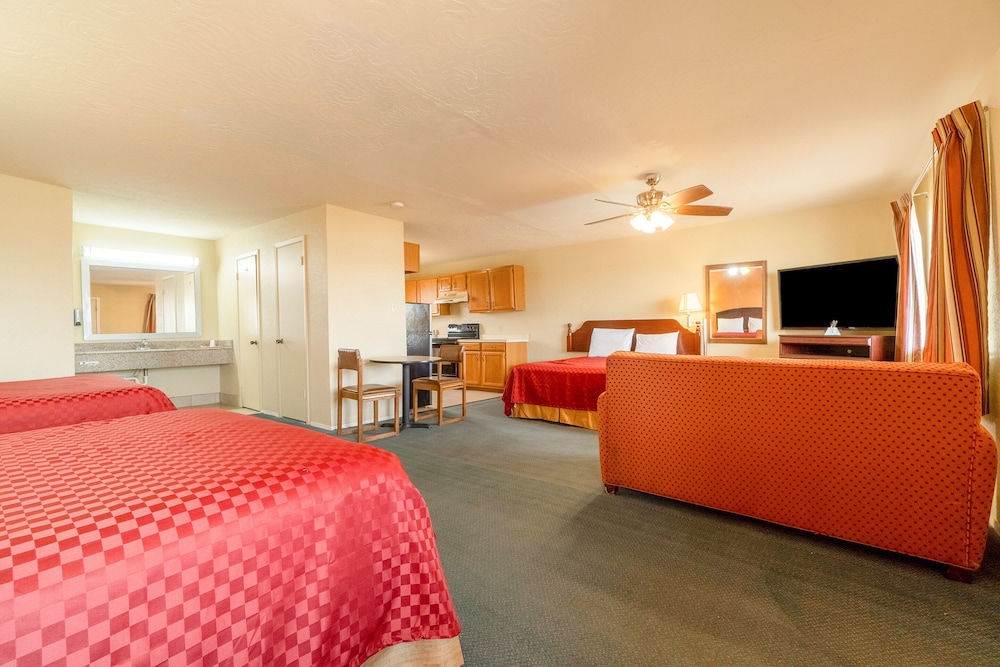 Stamford Inn - photo 16