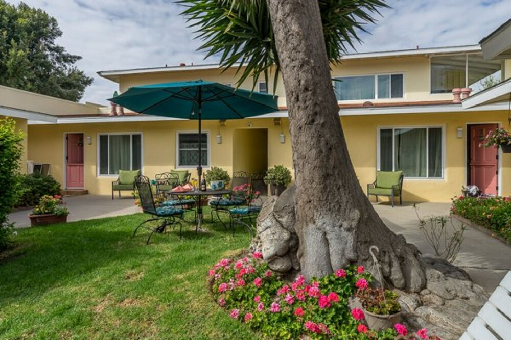 Beach House Inn - photo 73