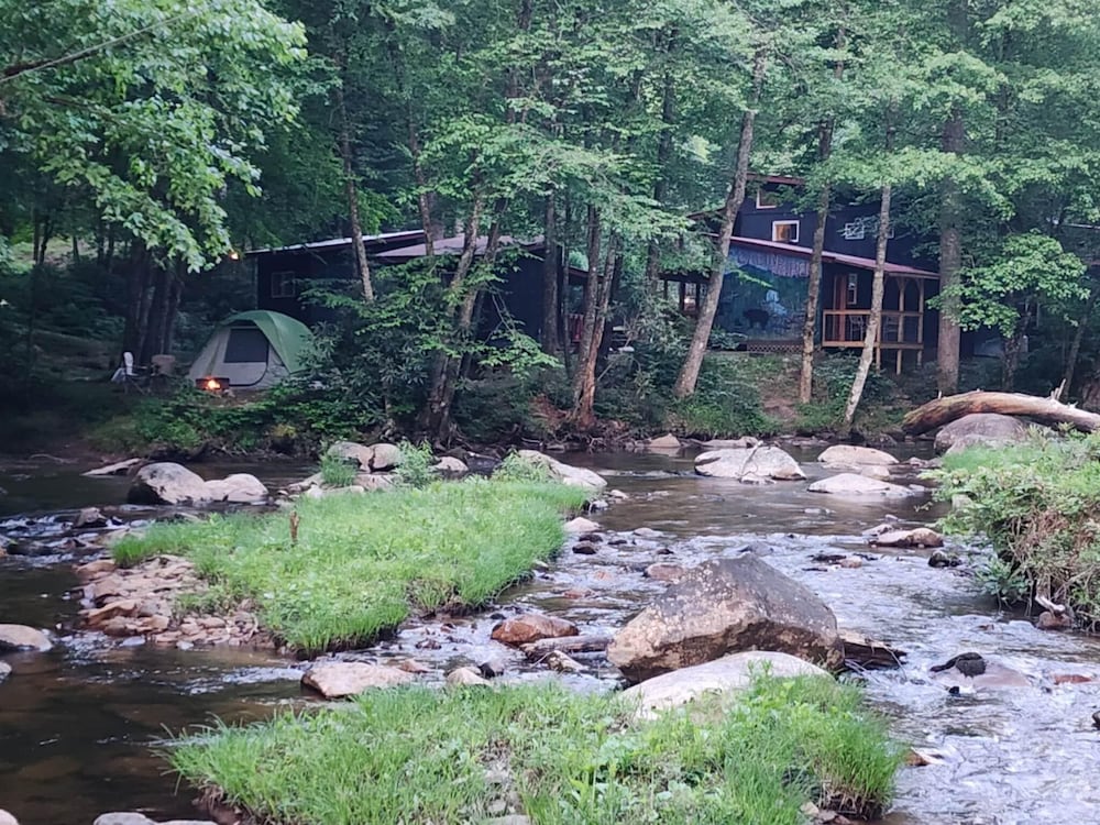 Black Bear Resort — Hampton