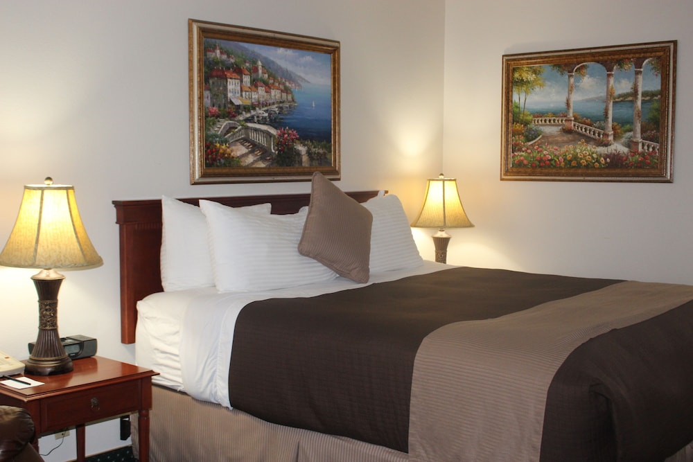 O'cairns Inn & Suites - photo 7