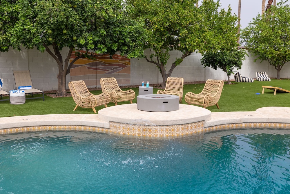 Bright Eyes by Avantstay Chic Boho Retreat Pool - photo 21