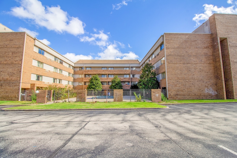 Tulsa Square Hotel Central I 44 By OYO - photo 68