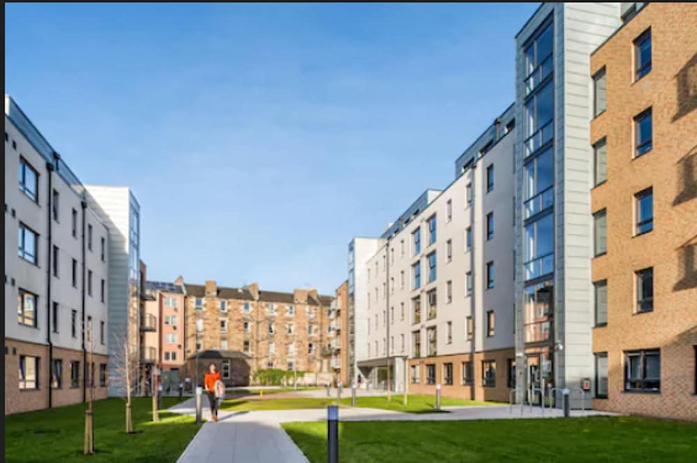 Destiny Student Murano Campus Accommodation - last minute hotel in Edinburgh