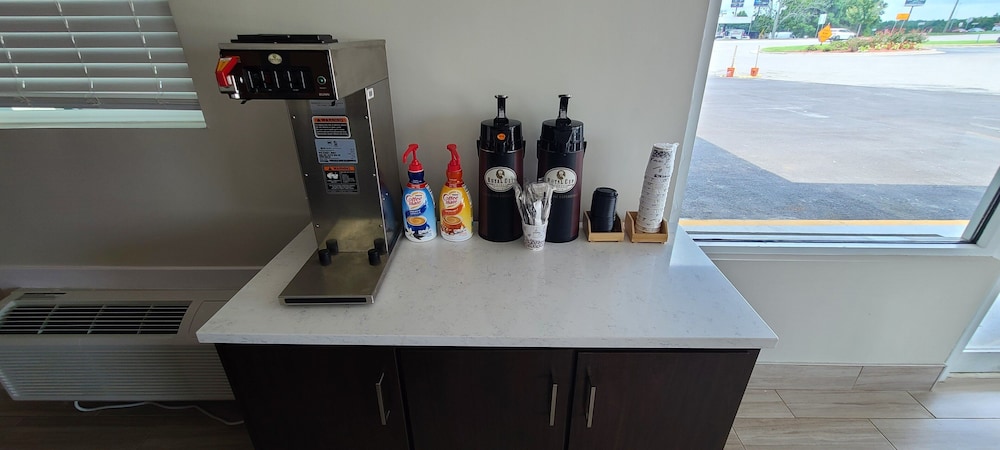 Red Roof Inn Byron - photo 25