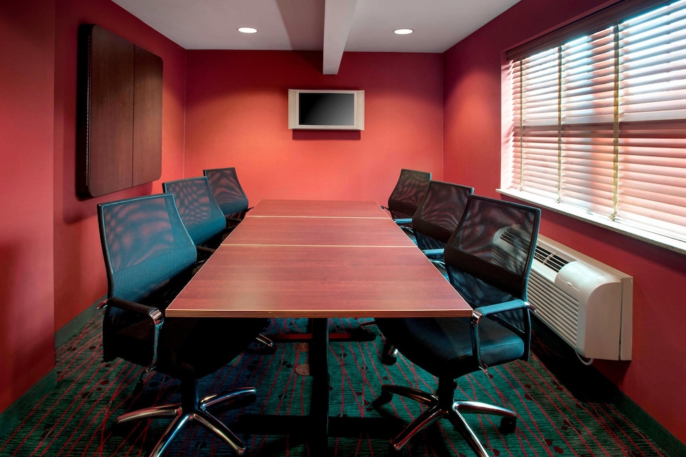 Residence Inn by Marriott Saratoga Springs - photo 22