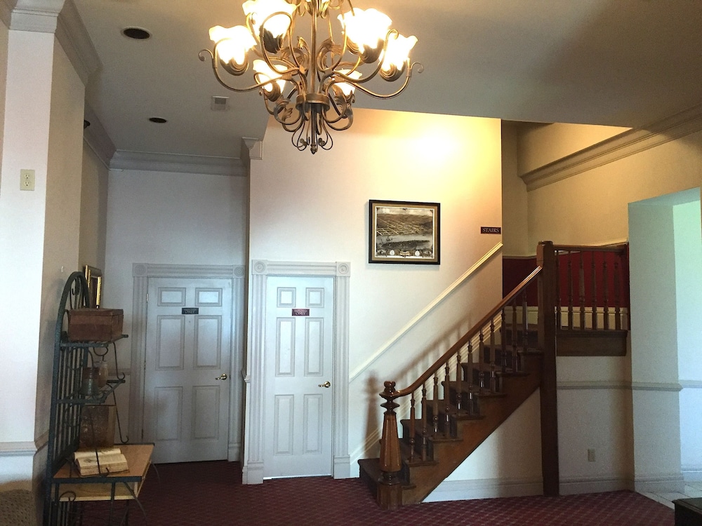 Hermann Crown Suites - photo 274