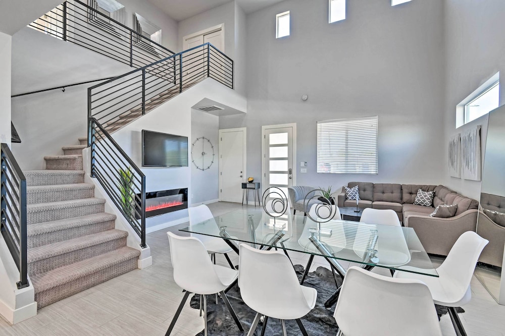 7 Mi to Dtwn Phoenix Group Friendly Getaway — 4-Star Luxury Hotel in Phoenix, United States