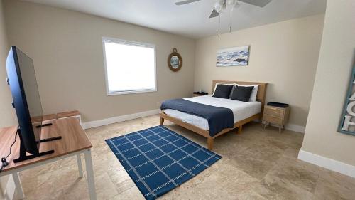 Pure Beach in Holmes Beach, United States