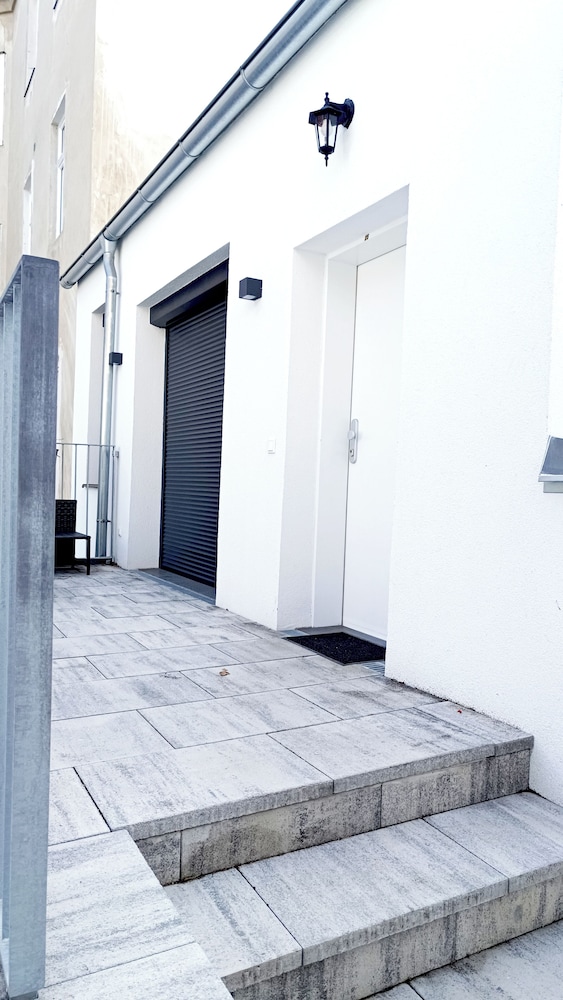 Cozy Apartments in Central Location with Free Parking — 5-Star Luxury Hotel in Vienna, Austria