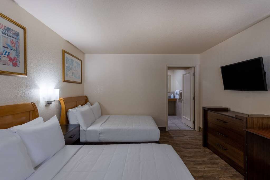 Travelodge by Wyndham Florida City Homestead Everglades - photo 14