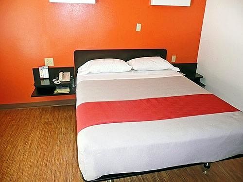 Motel 6 McMinnville - photo 6