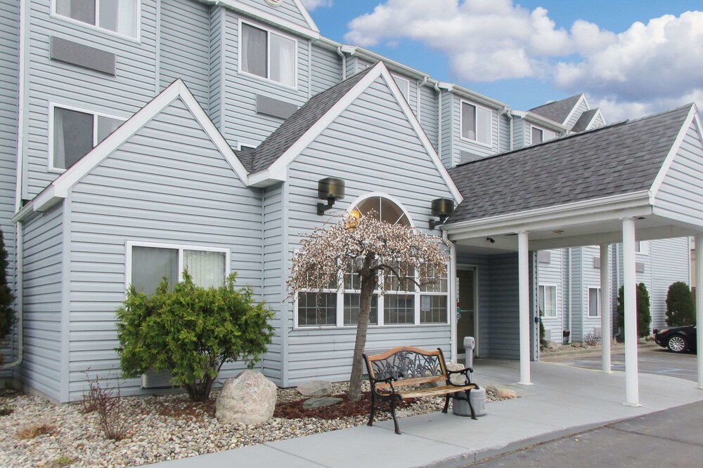 Mt. Pleasant Inn & Suites