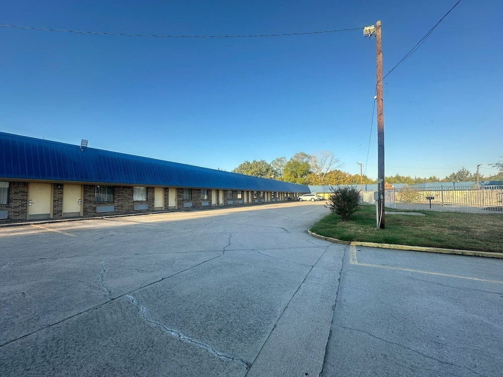 Rodeway Inn Gainesville I 35 - photo 28