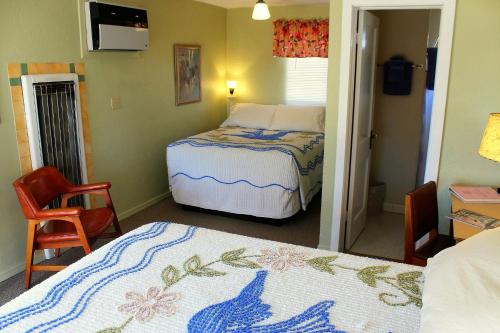Blue Swallow Motel - photo 14