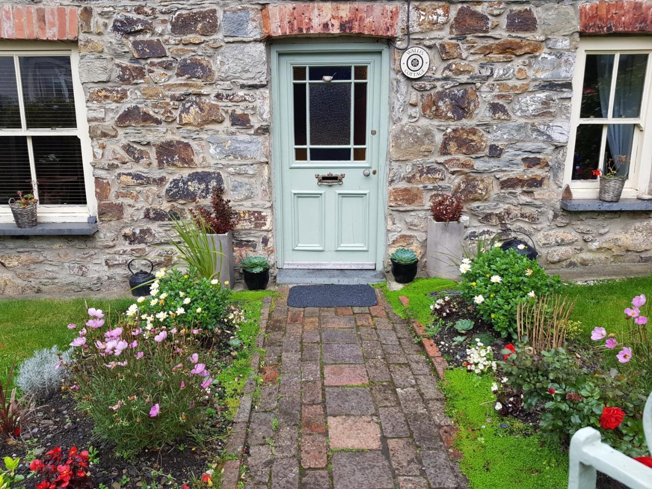 An Artist’s Cottage — Fishguard — photo 5