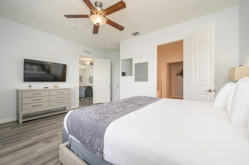Stunning Vacation Condo Vista Cay Resort 2016 - photo 18