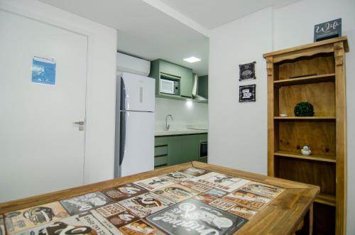 Ótima localização Apto NOVO no Bay Village KQ8551