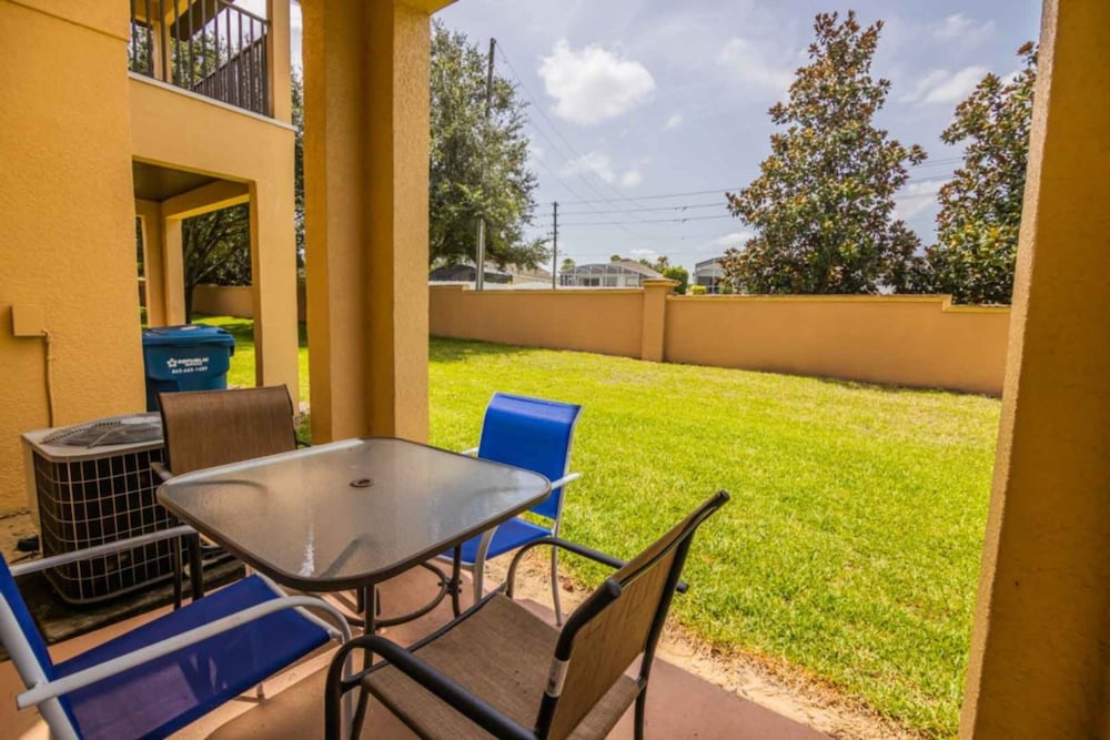 Lynval's Regal Palms Resort Townhome - photo 21