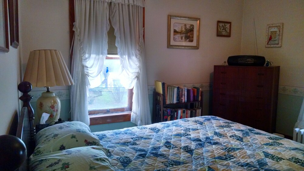 Fish & Loaves B&B - photo 17