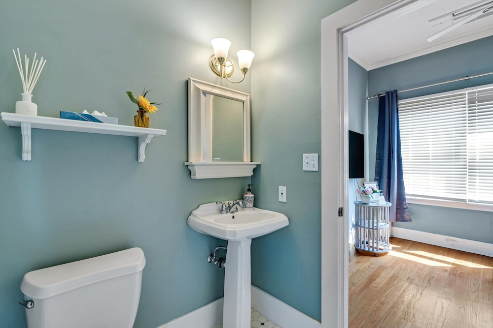 Cinnamon Bear Creekside Inn - photo 40