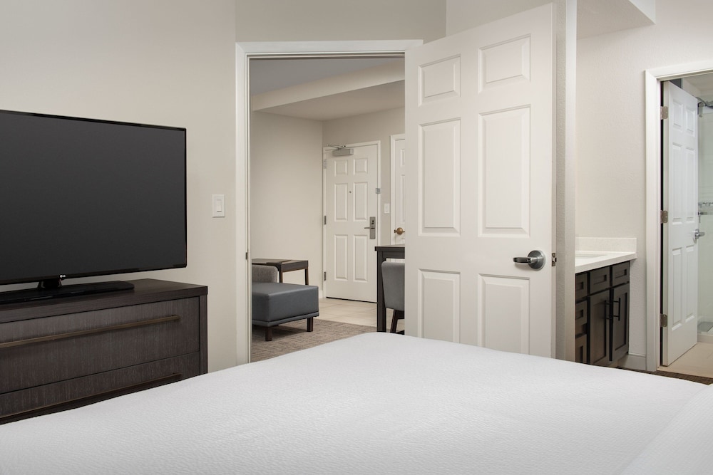 Residence Inn by Marriott Phoenix Airport - photo 6
