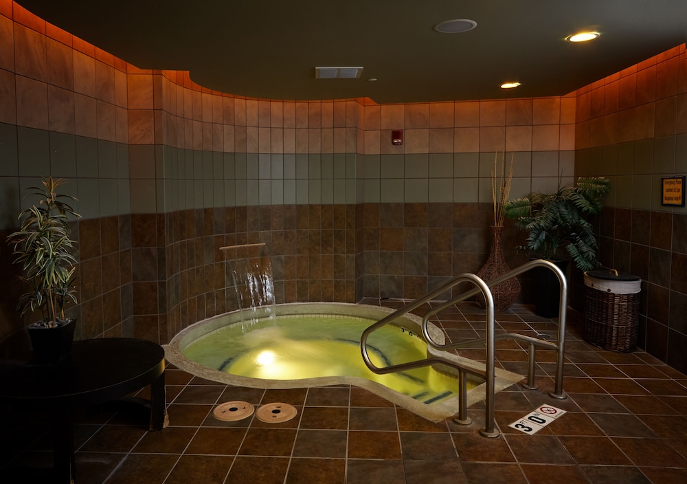 Riverside Casino & Golf Resort - photo 4