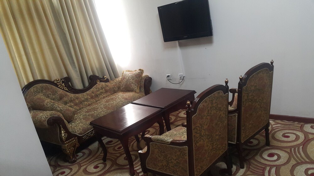 Tokuma Hotel — Nazret — photo 5
