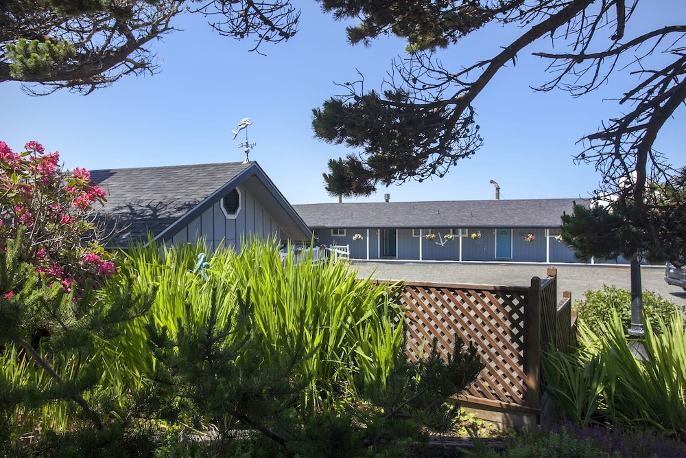 Moolack Shores Inn - photo 133