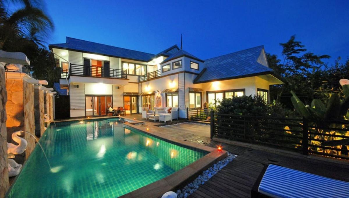 4 Bedroom Villa in Chaweng P1 SDV193 By Samui Dream Villas — 4-Star Luxury Hotel in Koh Samui, Thailand
