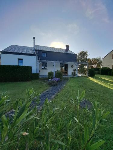 Les marmottes Maison de vacances La Roche en Ardenne — 4-Star Luxury Hotel in La Roche-En-Ardenne, Belgium