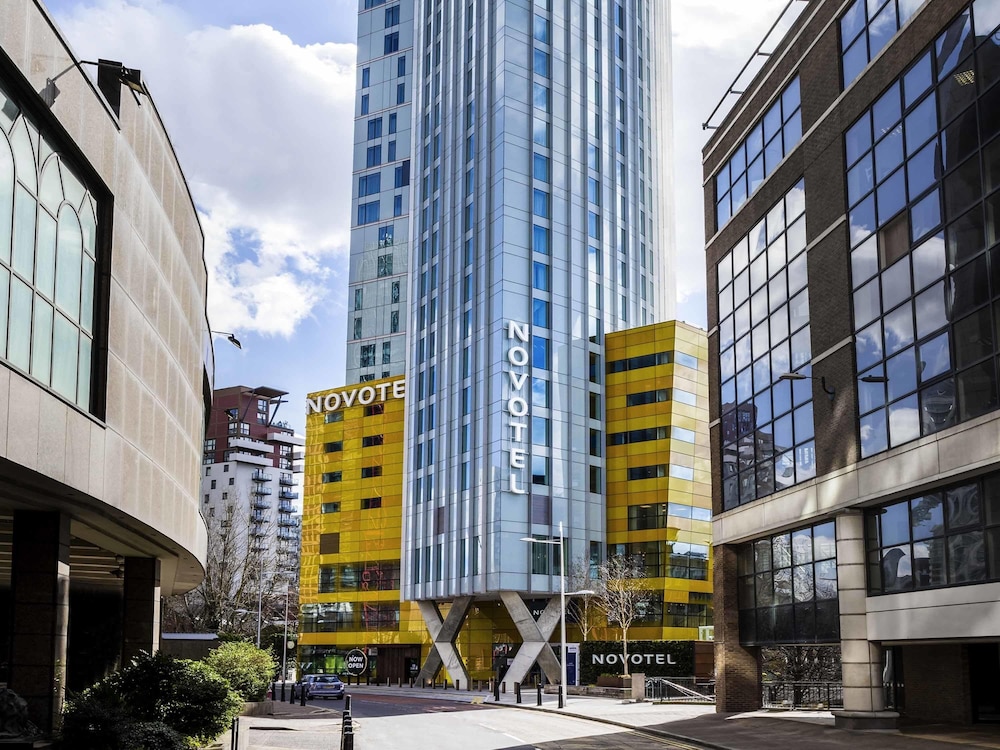Novotel London Canary Wharf Hotel — 4-Star Luxury Hotel in London, United Kingdom