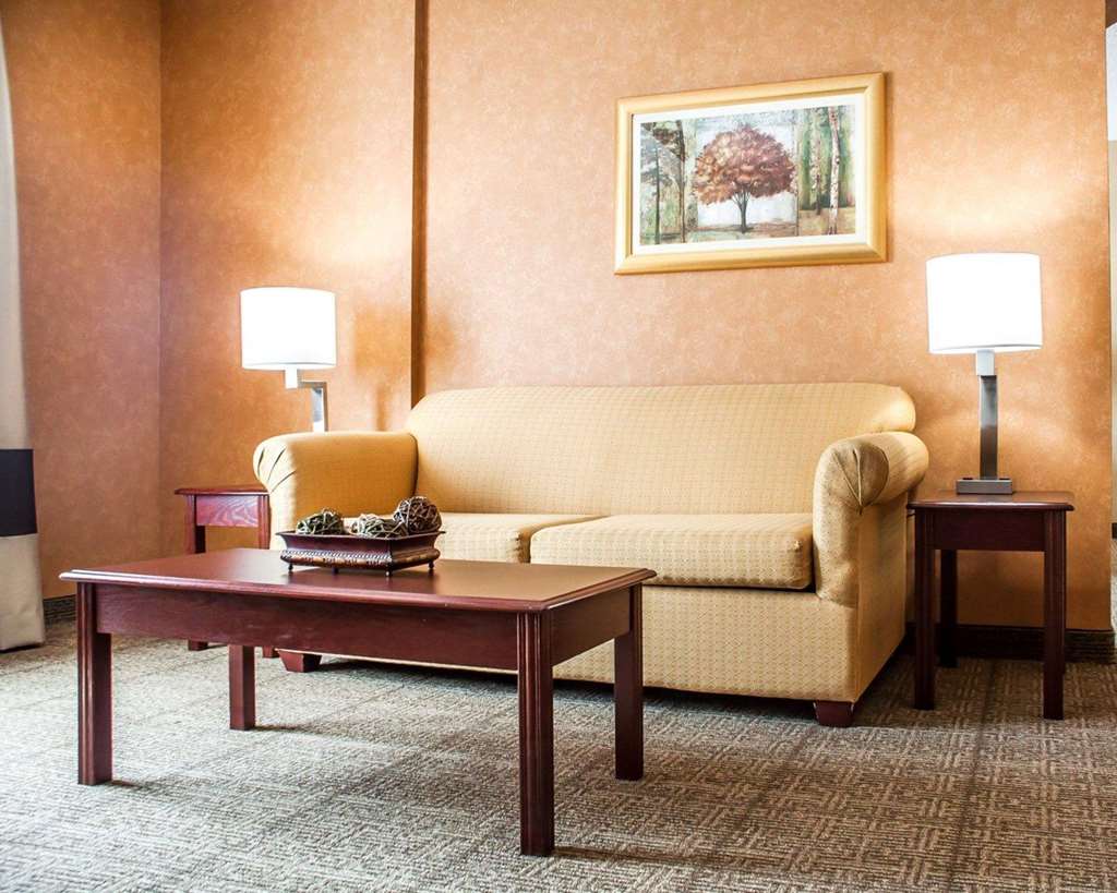 Quality Inn Near Walden Galleria Mall - photo 20