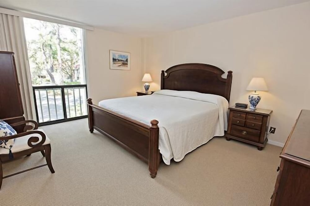 916 Cutter Court at Sea Pines Resort - photo 6