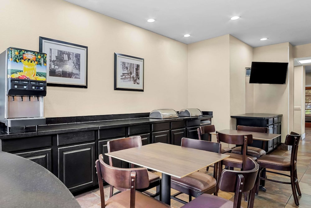 MainStay Suites Addison Dallas - photo 34