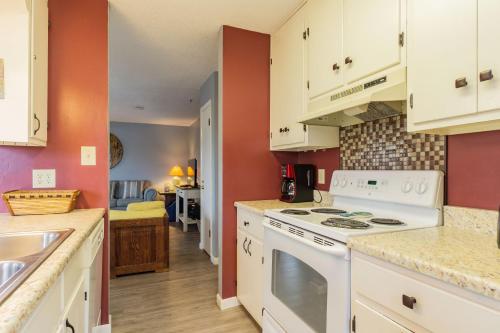 Changes In L'Attitude by Oak Island Accommodations - photo 32