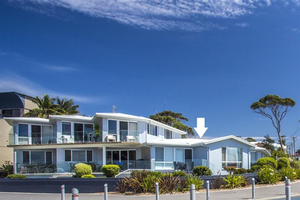 Mariners On Mollymook — Nowra