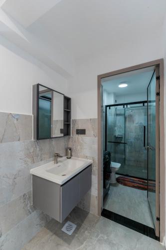 Luvega Oasis Suites 1 BR