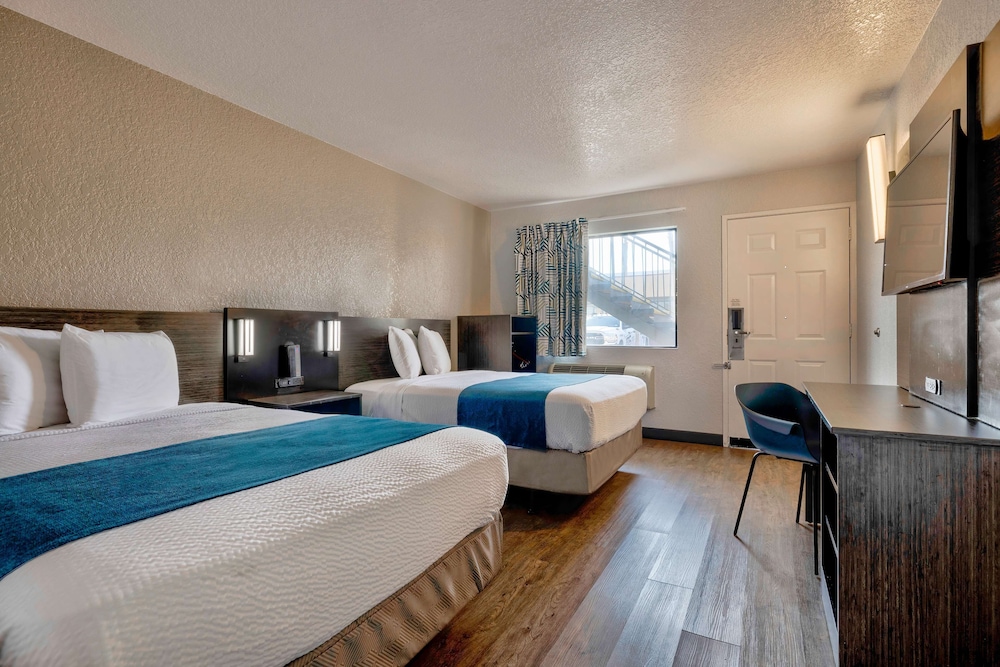 Motel 6 Anaheim CA Fullerton East - photo 14